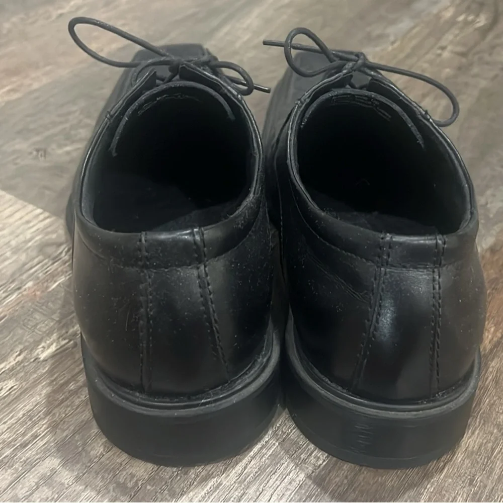 G.H. Bass & Co. Men's Classic Black Oxfords